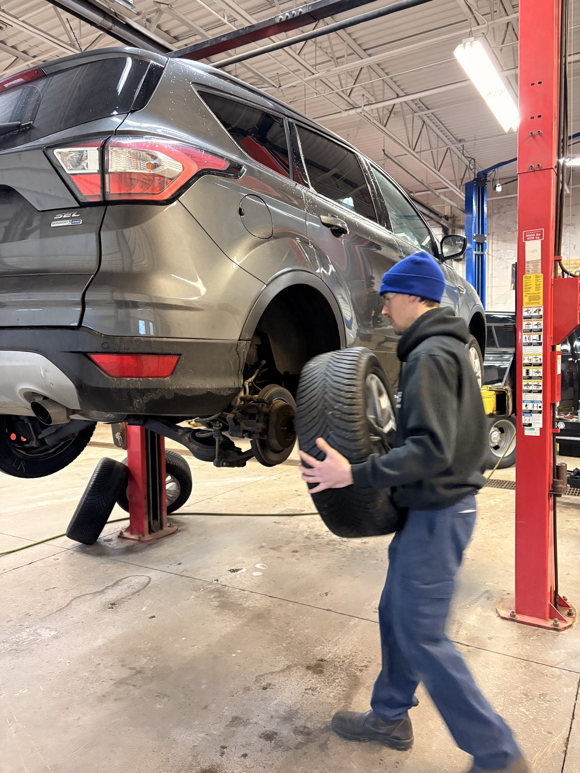 Seasonal Tire Changeover in Barrie at Roberts Complete Auto Care